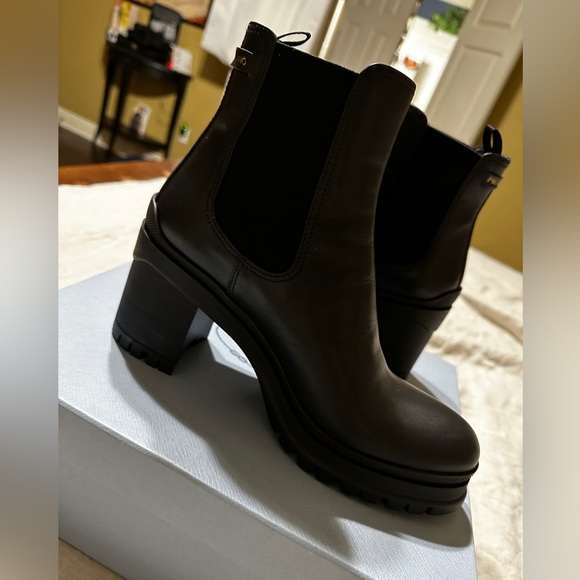 Prada Donna boot - Picture 13 of 13